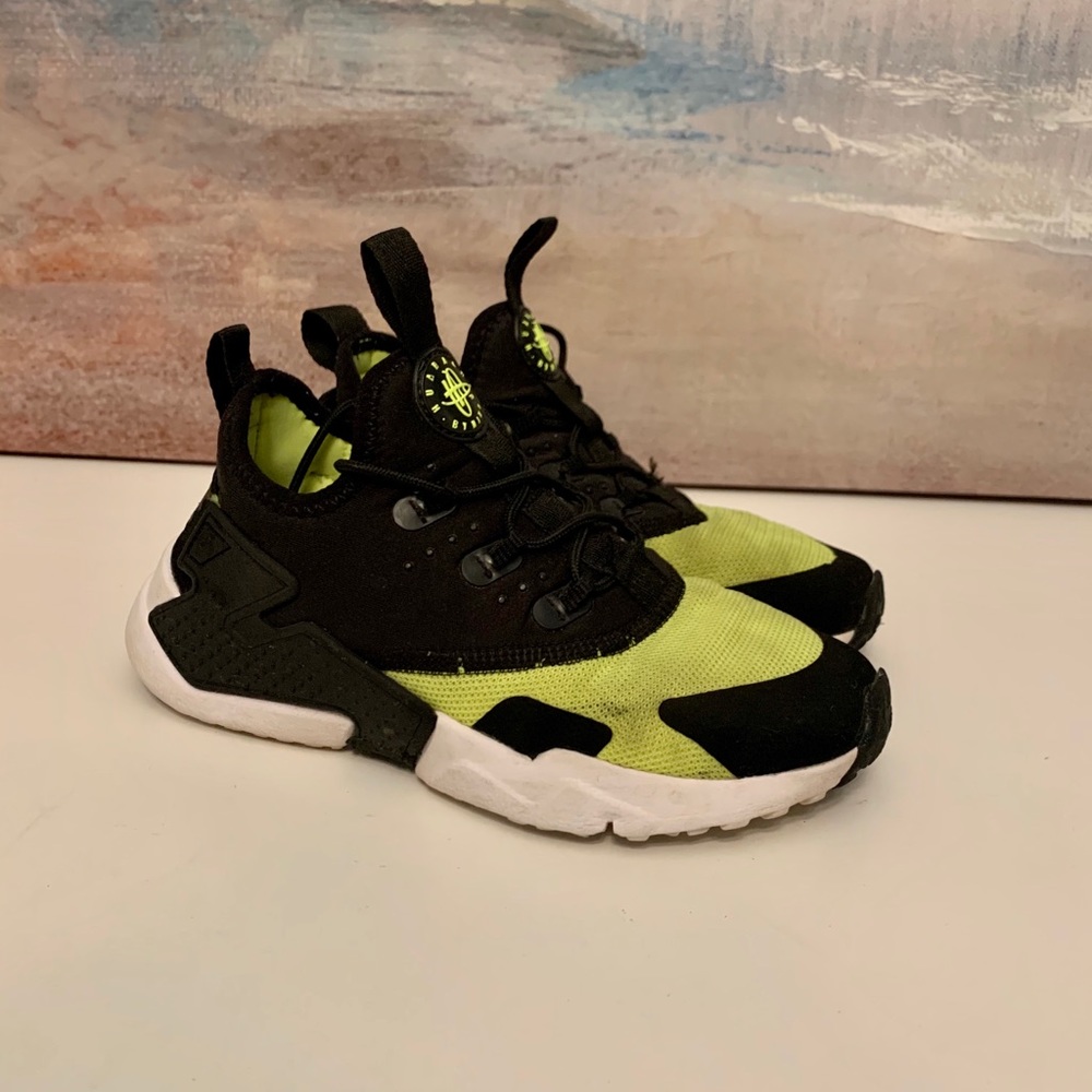 Boys Nike Huarache